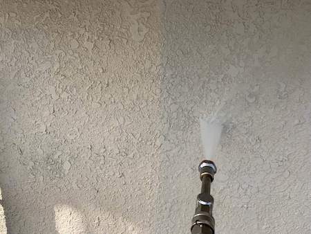 モルタル外壁　高圧洗浄