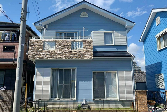 藤沢市初めての塗り替え！艶を抑えたブルーグレーで新築当時の色を再現　