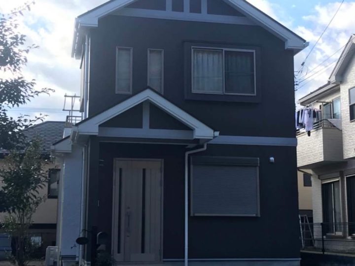 厚木市屋根外壁塗装工事外壁2色色分け仕上げ