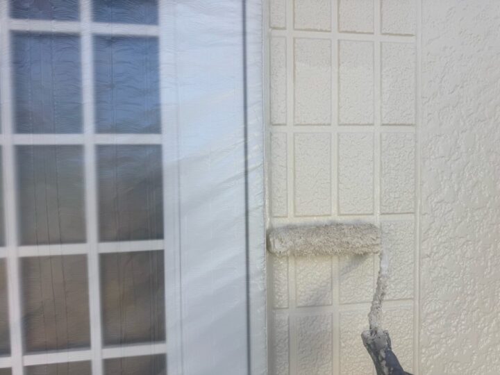 外壁 上塗り(ライトクリーム)