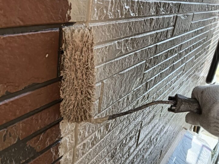 外壁 中塗り(ミッドビスケット)