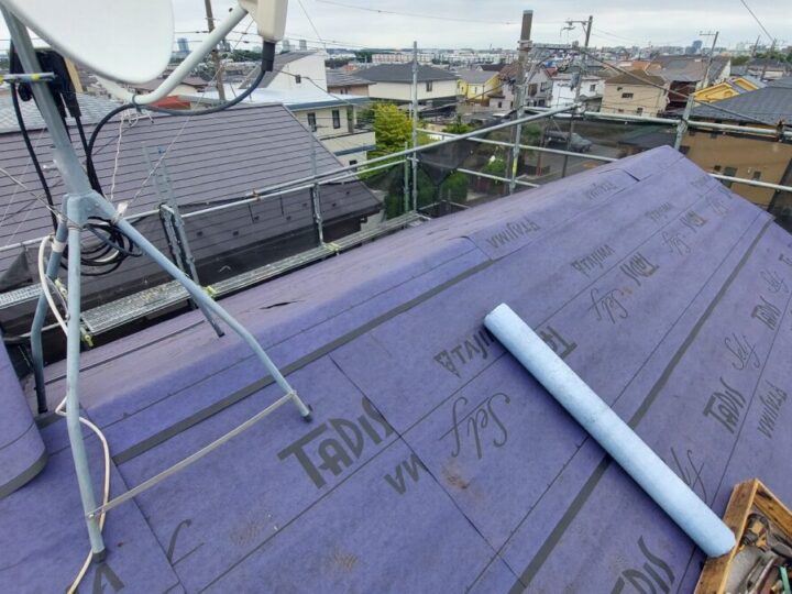 屋根カバー工事