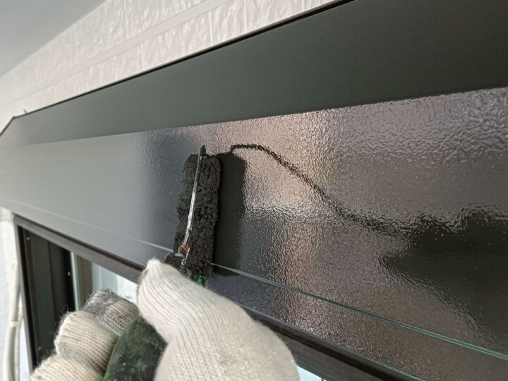 シャッターボックス 上塗り