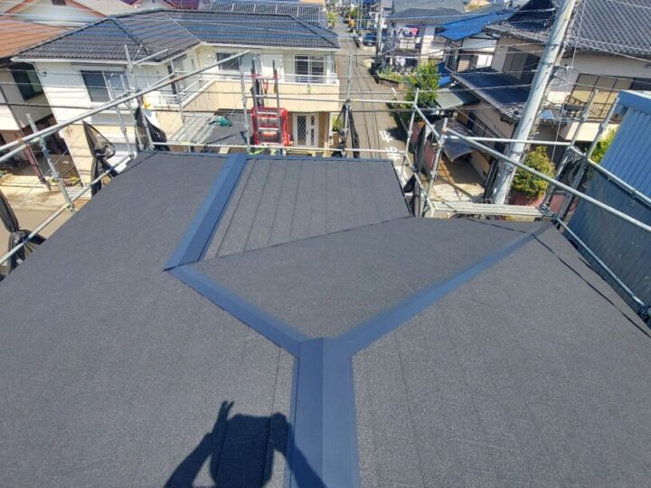 厚木市｜S様邸｜屋根カバー工事（オニキス）