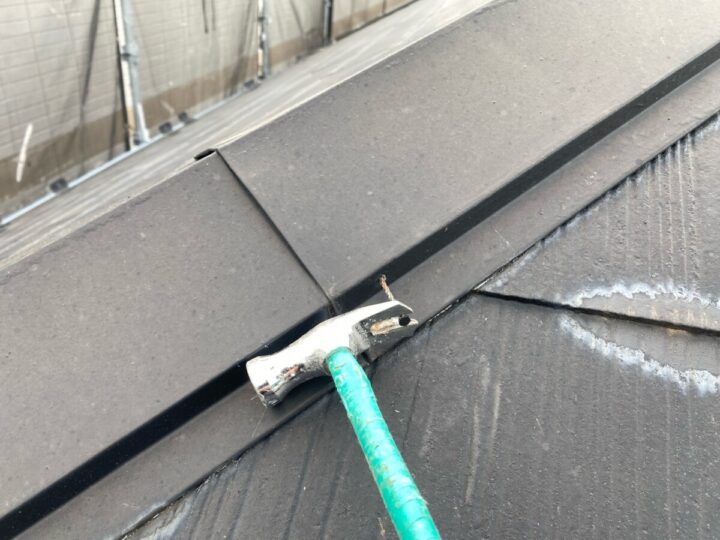 屋根 板金ビス交換